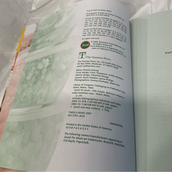 QUICK FIX MEALS - Food Network Cookbook Many Quick Fix Ideas - Picture 5 of 6